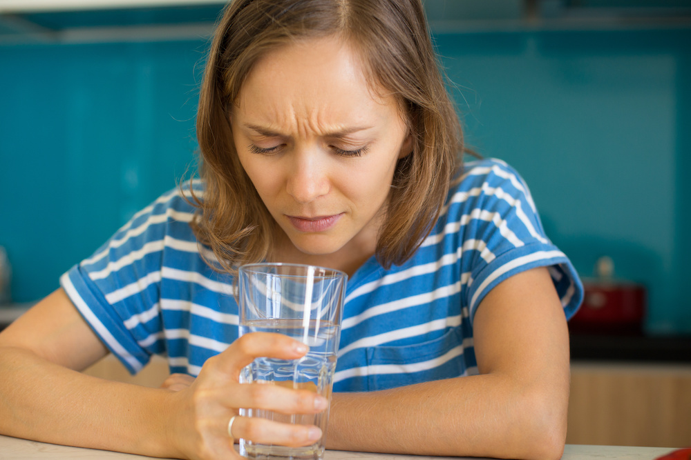 how to remove bad taste from fridge water