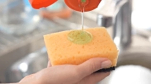 how to disinfect a kitchen sponge